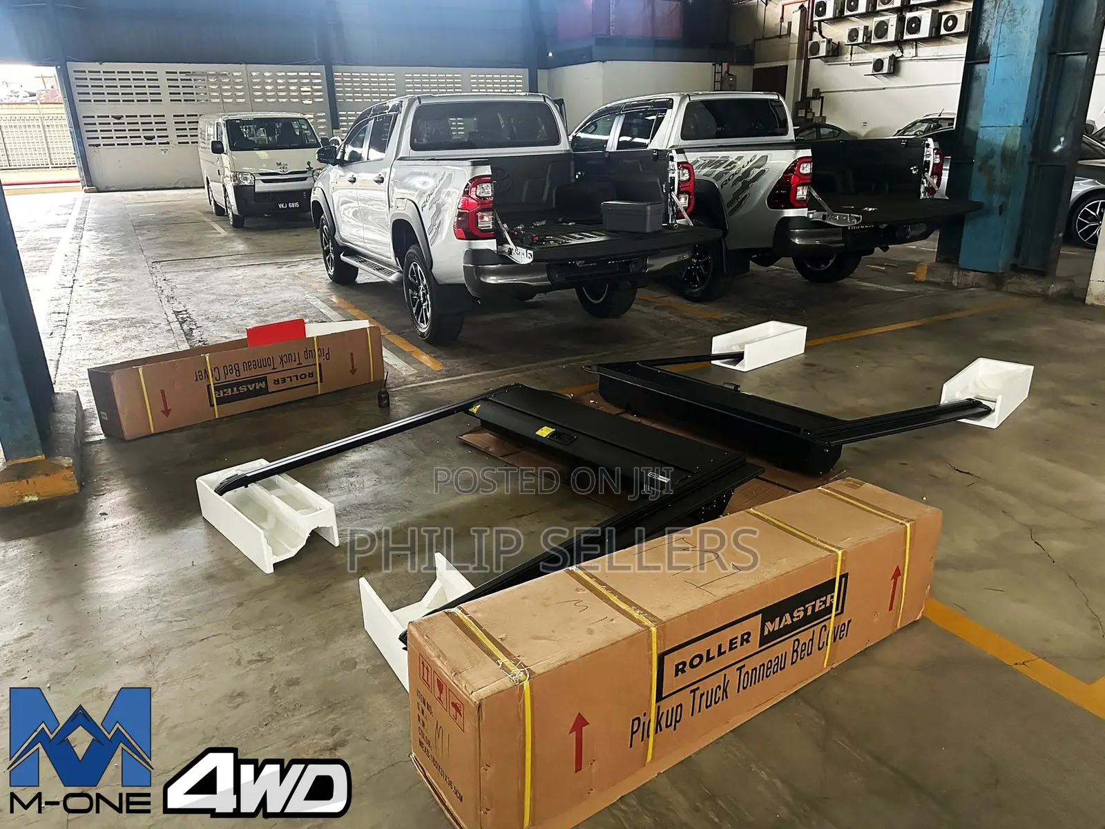 Manual Roller Shutter With Led ( Roller Master