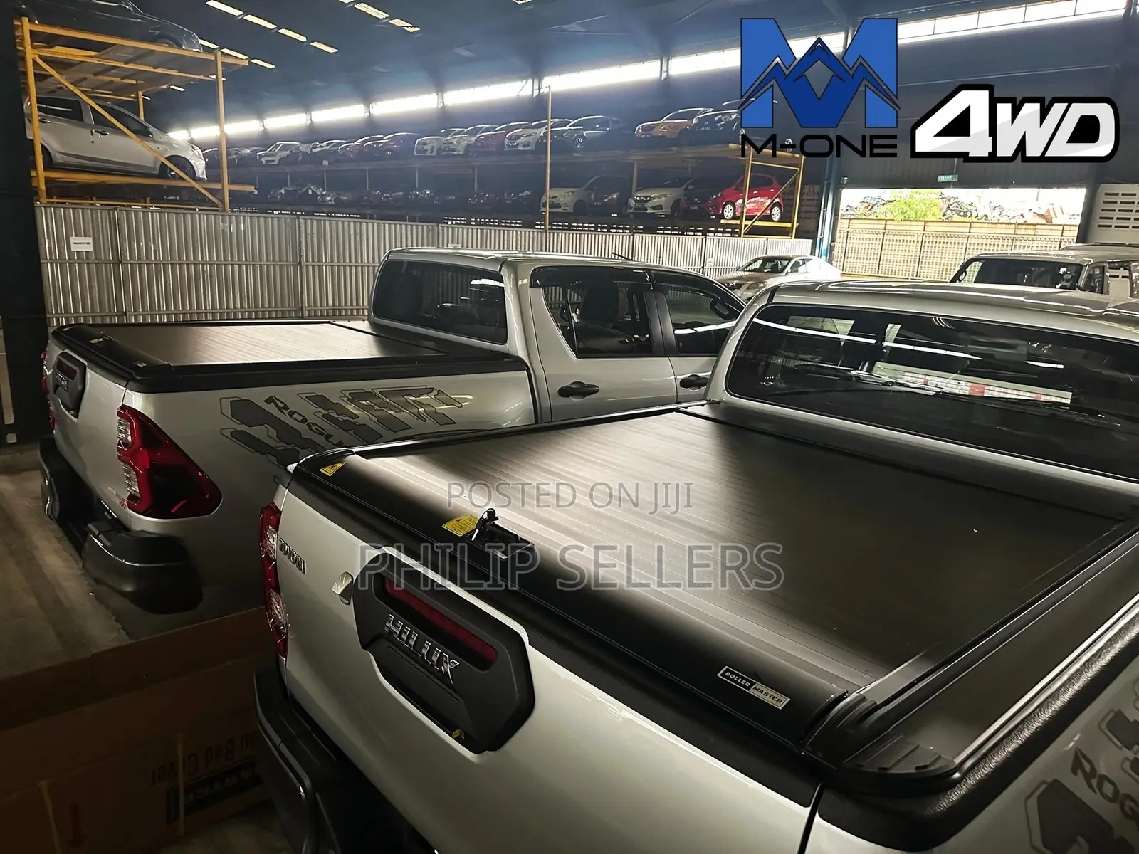 Manual Roller Shutter With Led ( Roller Master