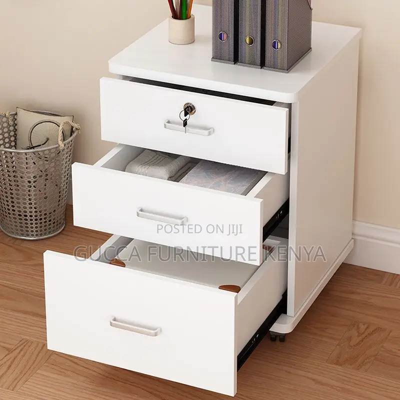Cabinets:Medium Storage Pedestal With Swivel Wheels