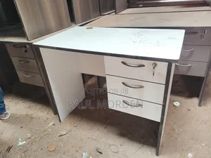 Office Table 0.9m