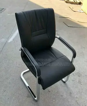 Office Chair:Leather Upholstered Bow-Frame Chair for Meeting