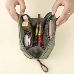 Portable Makeup Bag_cr