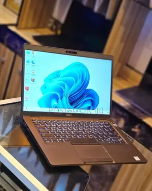 Laptop Dell Latitude 7390 8GB Intel Core i7 SSD 256GB