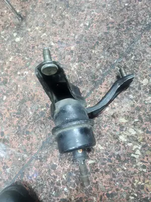 Harrier Engine Mounting