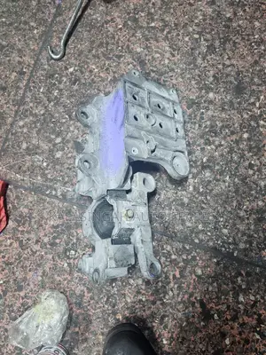 X Trail Gearbox Mounting