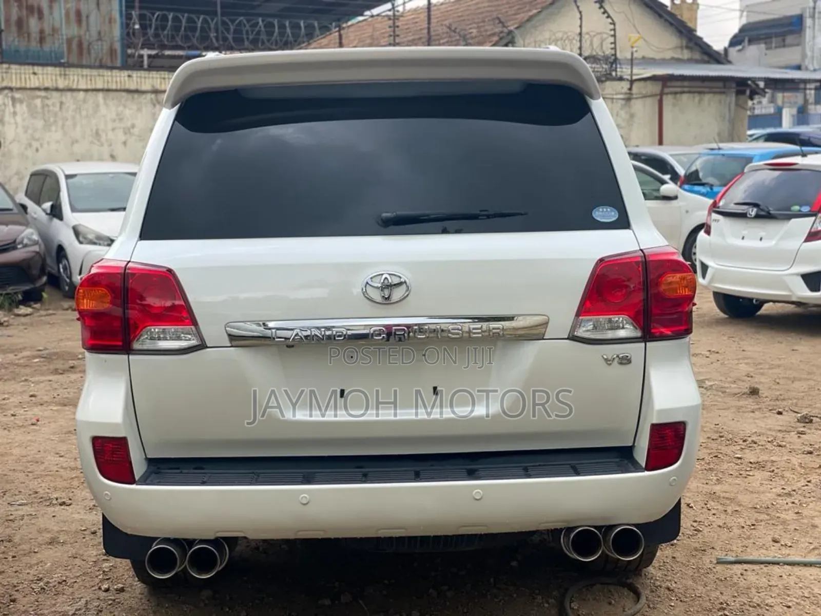 Toyota Land Cruiser 2016 White