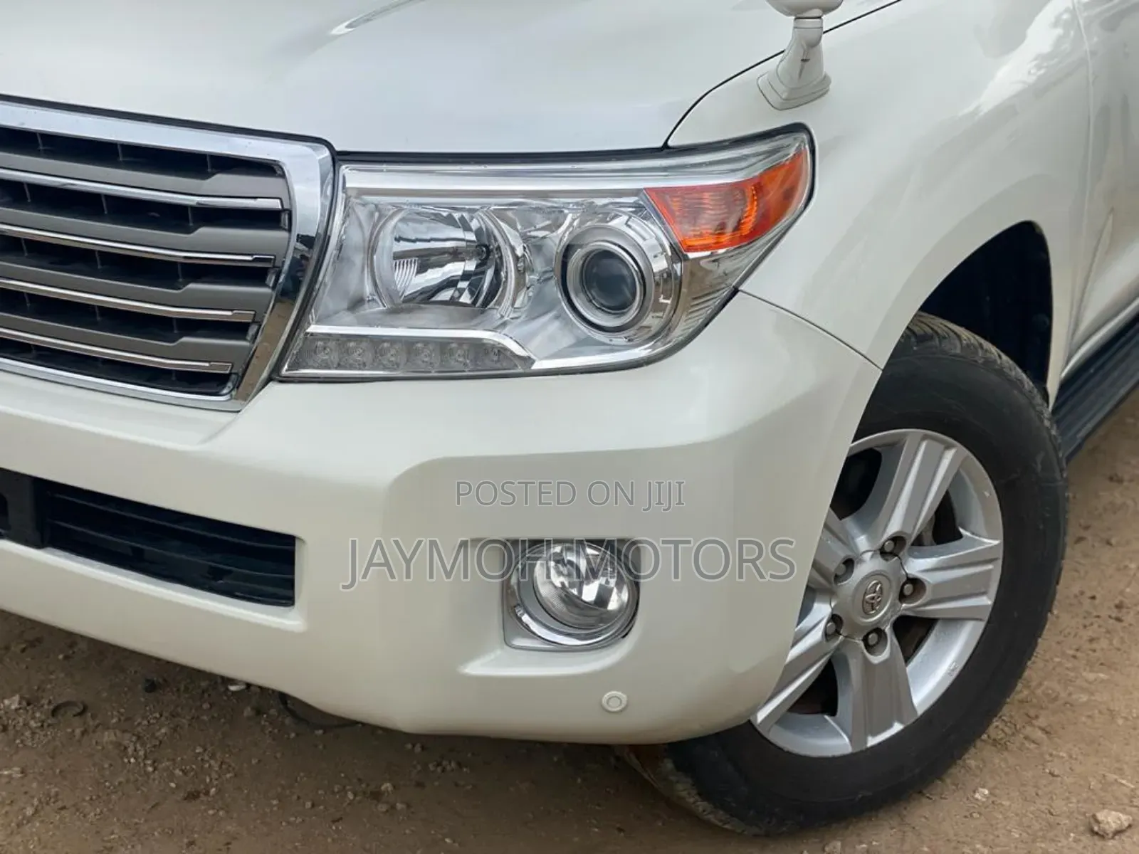 Toyota Land Cruiser 2016 White