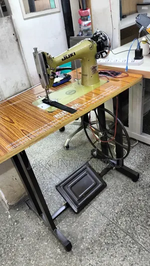 Singer Sewing Machine/ Commercial Sewing Machine Singer