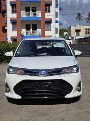 Toyota Axio 1.5 Hybrid 2WD 2018 White