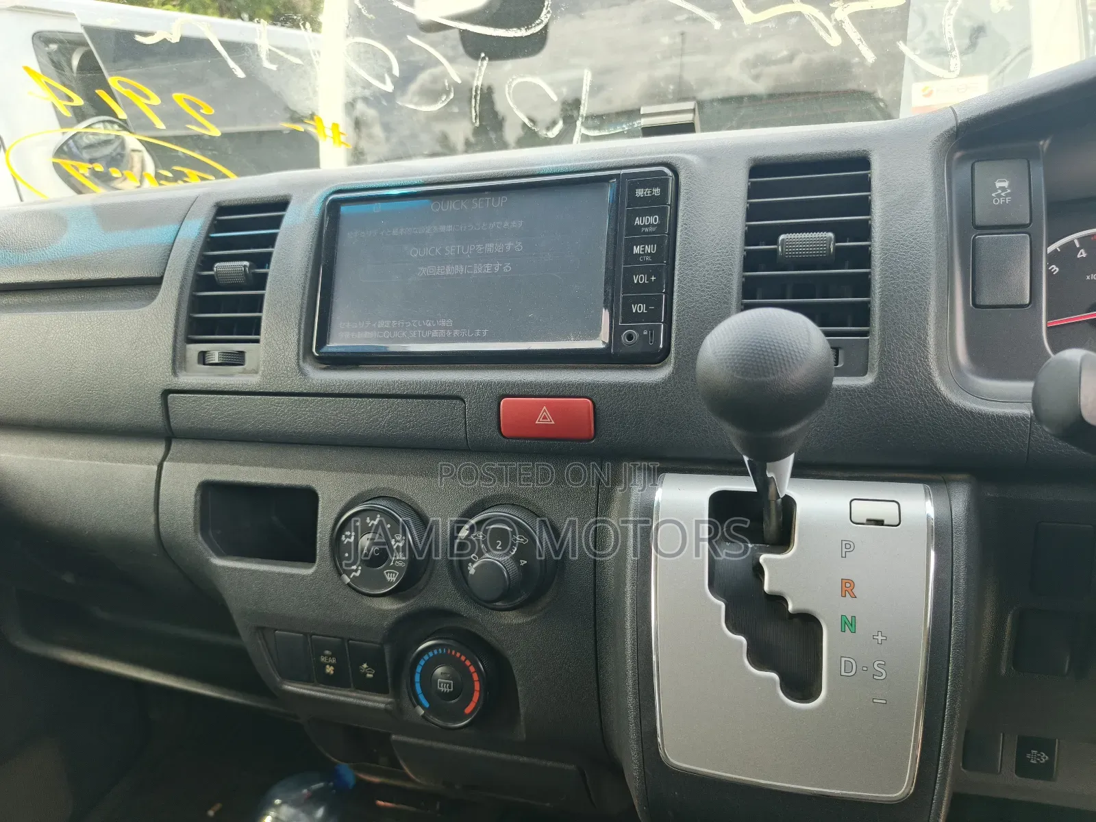Toyota HiAce 2019 Blue