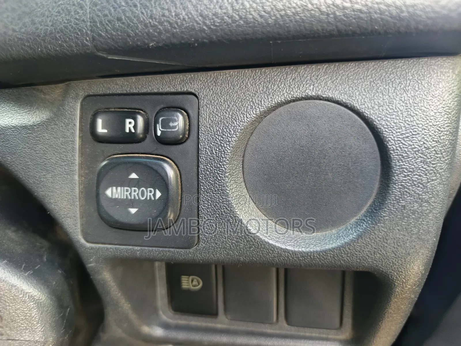 Toyota HiAce 2019 Blue