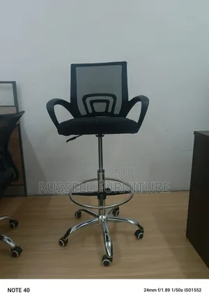 Uplifted Mesh Office Chair