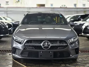 Mercedes-Benz A-Class 2019 Silver