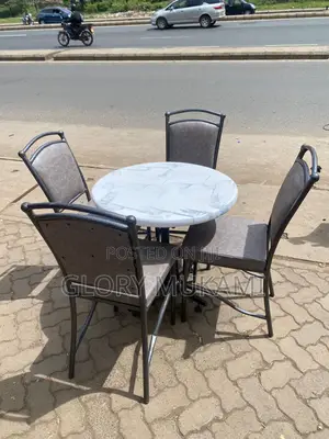 Restaurant And Bar Round Marble Table With Chairs