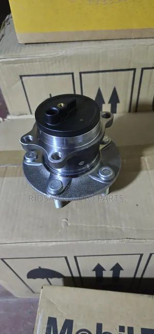 Mitsubishi Outlander Rear Hub BRG