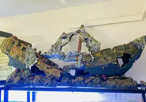 Large Aquarium Pirate Shipwreck – Ocean Vibes at Home