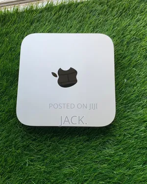 Desktop Computer Apple Mac Mini 8GB Intel Core I5 SSD 512GB
