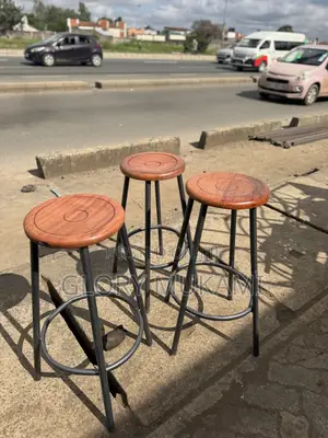Mahogany Wooden Round Stools
