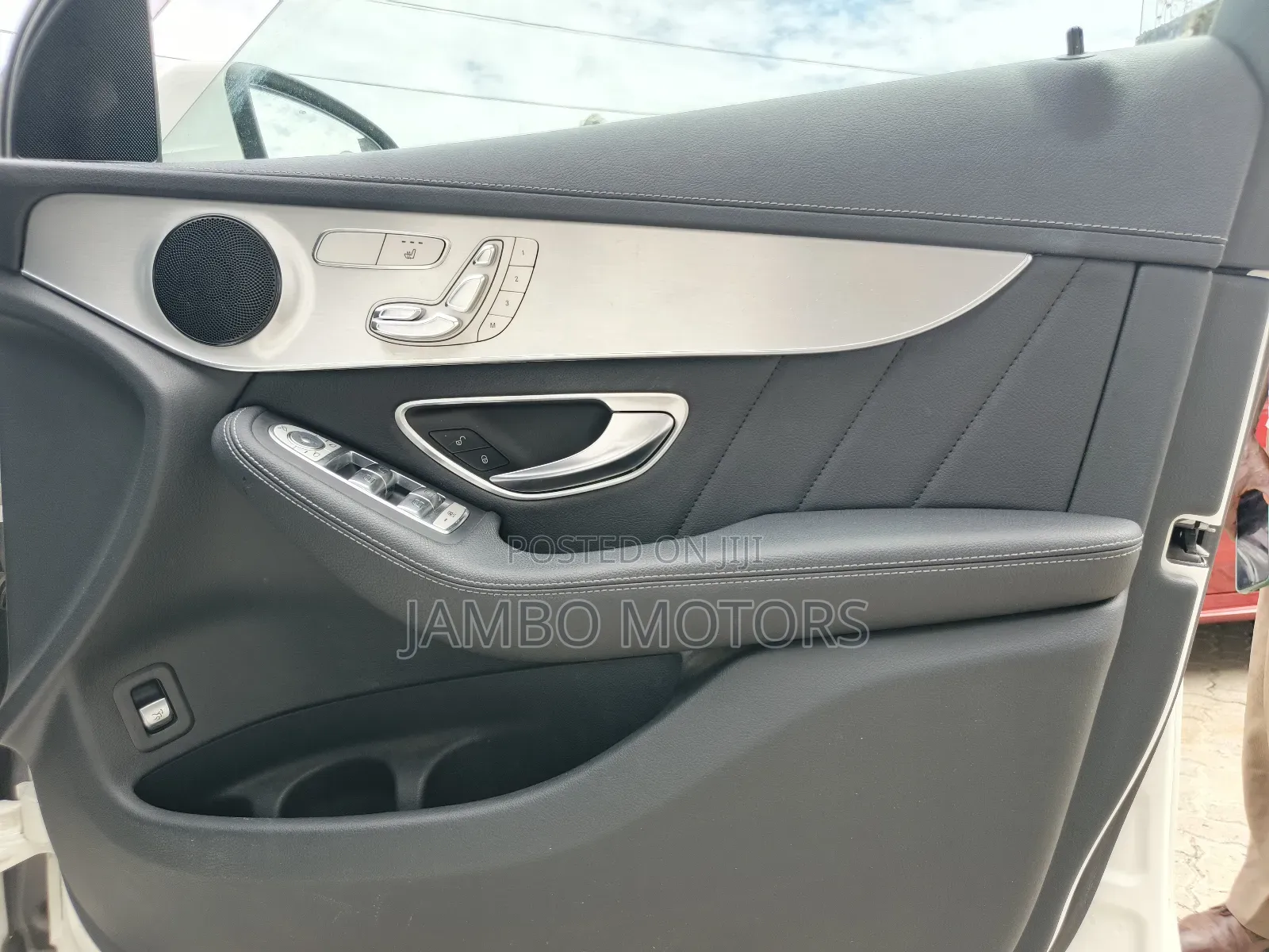 Mercedes-Benz GLC-Class 2019 White