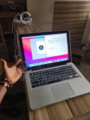 New Laptop Apple MacBook 2012 8GB Intel Core I5 HDD+SSD 500GB
