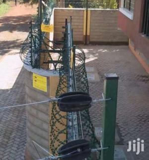 Electric Fence Installation Green Razor