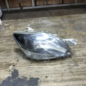 Toyota Belta Headlight