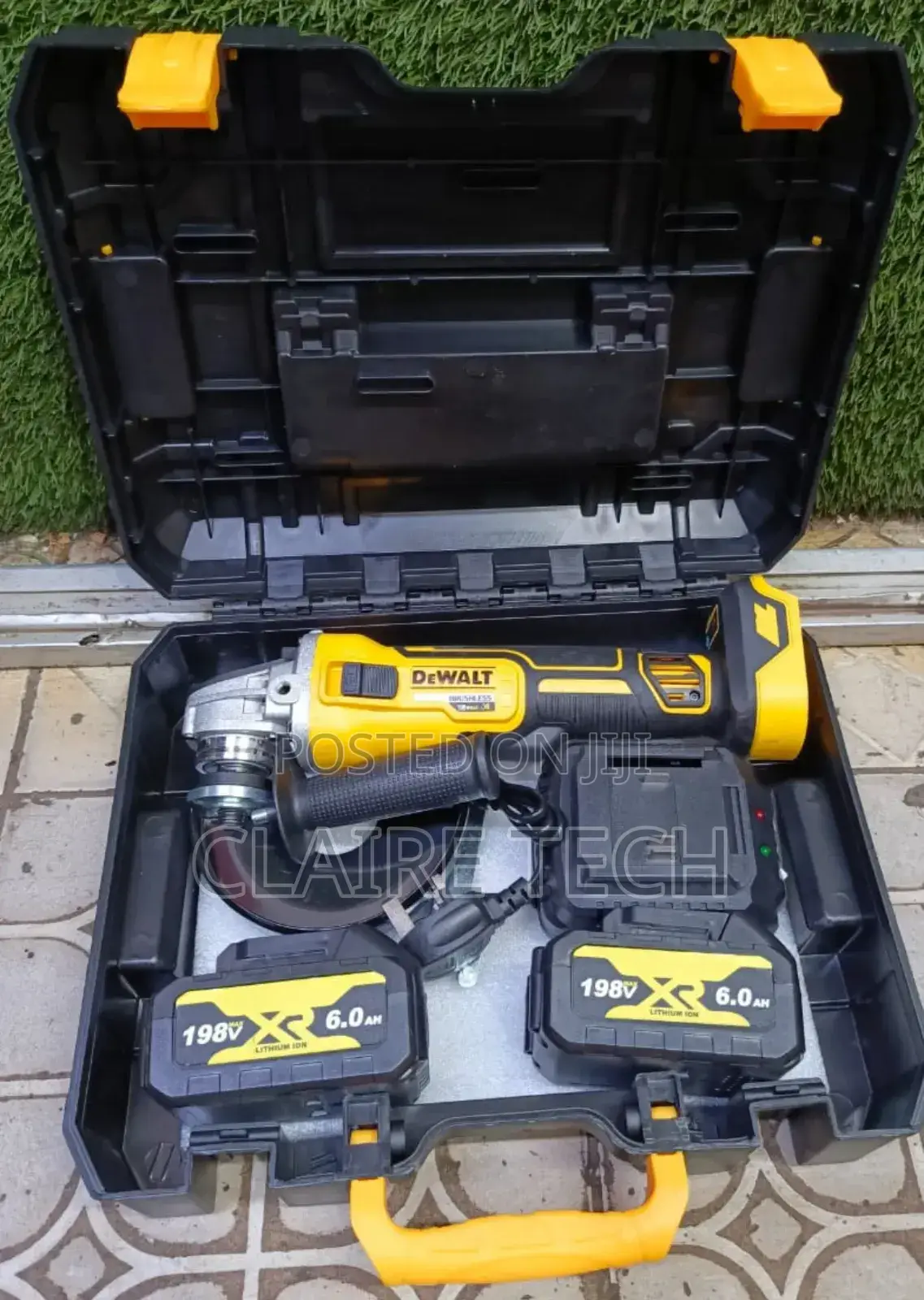 Dewalt Angle Grinder 198v Machine