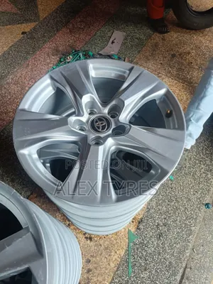Size 18 Inches Toyota Rav4 Original X Japan Rims Set