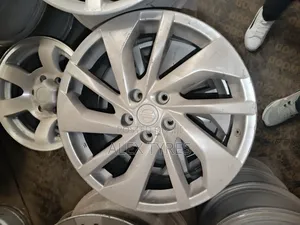 Size 18 Inches New Model Nissan X Trail Original Rims Set