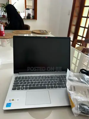 Laptop Lenovo IdeaPad 1 8GB Intel Core I5 SSD 512GB