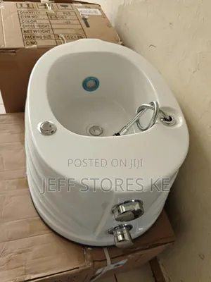 White Oval Yoyo Fibre Footbath