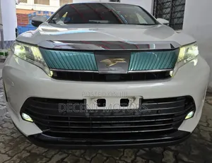 Toyota Harrier 2.0 2019 White
