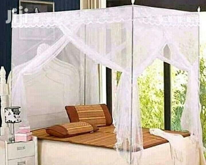 4 Stand Metalic Mosquito Net