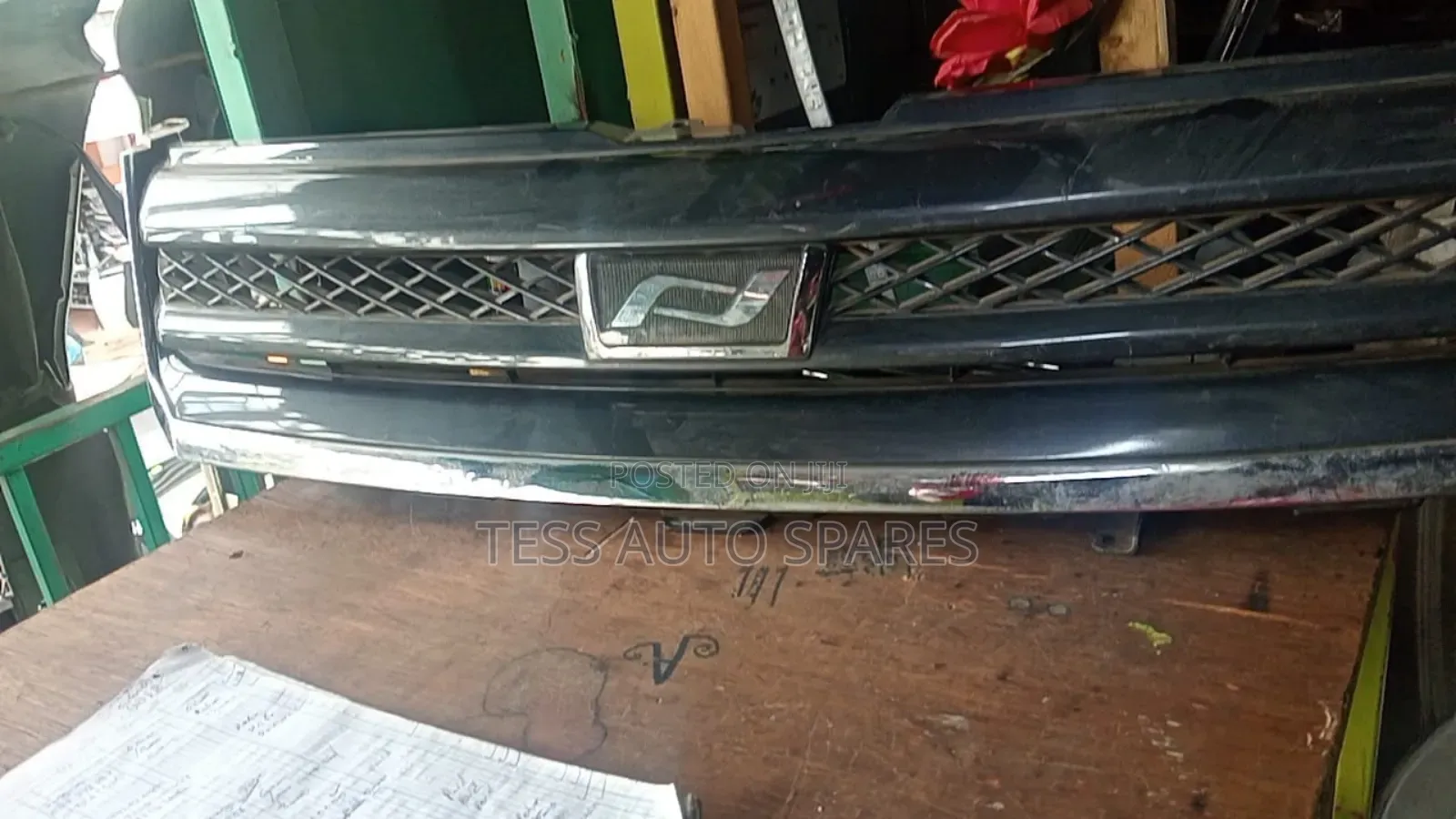 Noah 2005 Grille Available