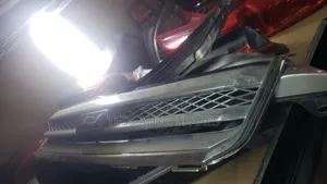 Noah 2005 Grille Available