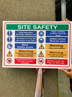 Site Safety Sign – “Hard Hat Area” Durable Metal Plate
