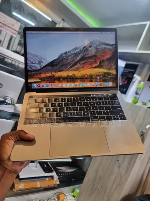 Laptop Apple MacBook Pro 2016 16GB Intel Core I7 SSD 1T