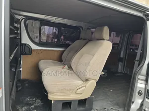 Toyota HiAce 2016 Silver