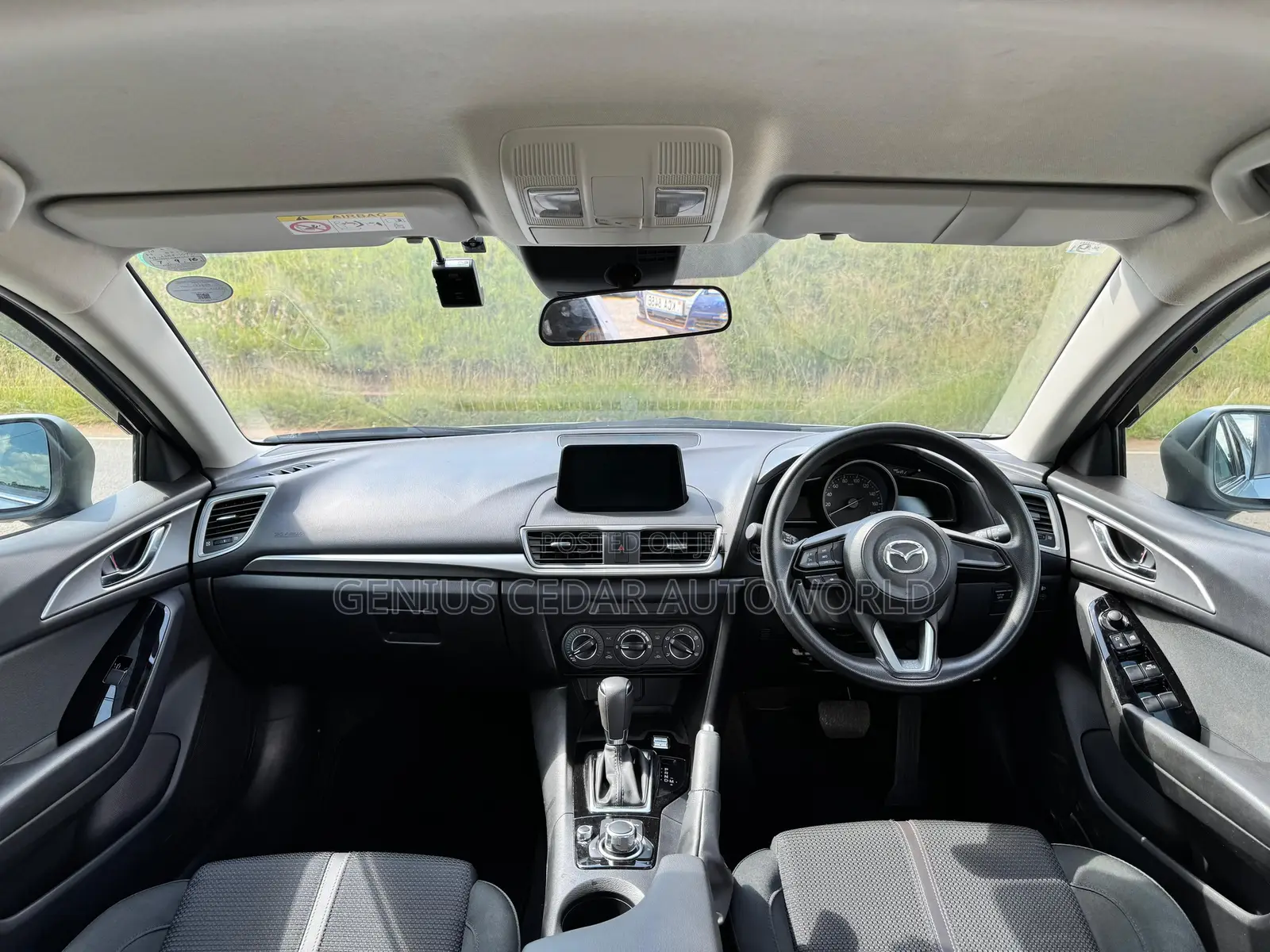 Mazda Axela 2018 Silver