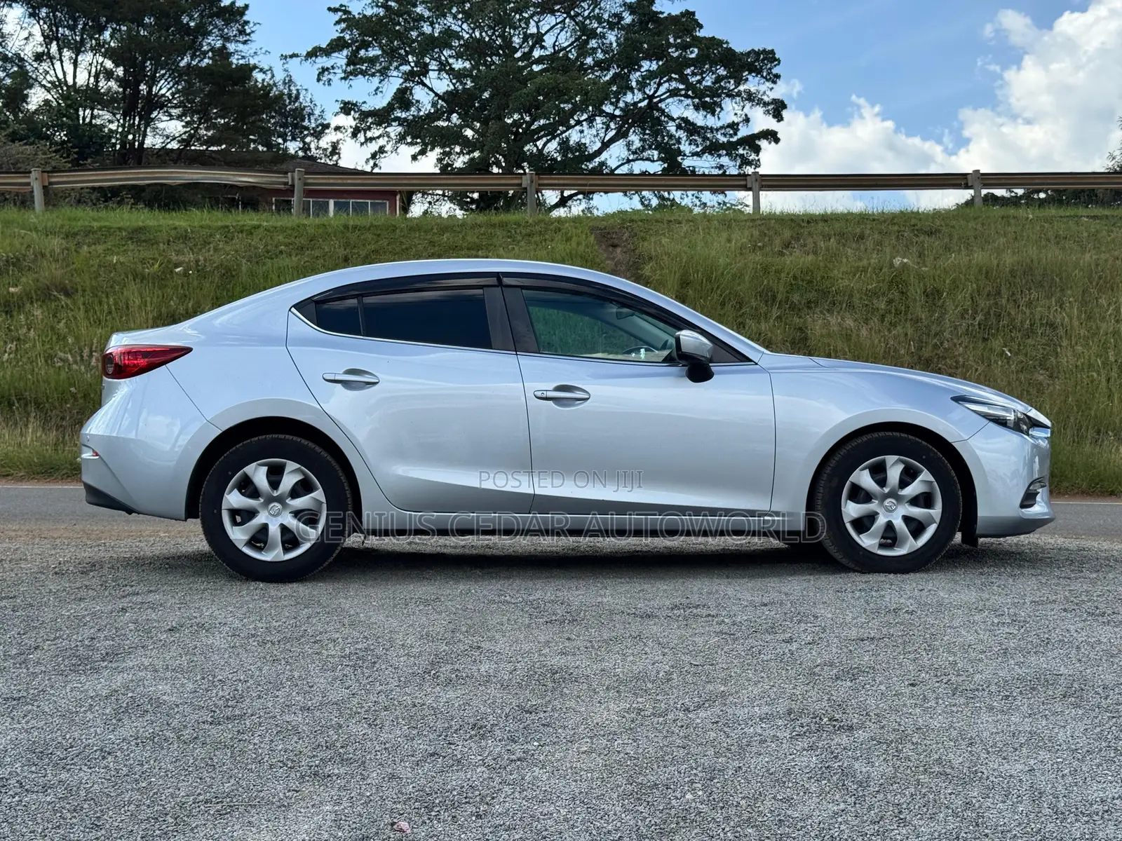 Mazda Axela 2018 Silver