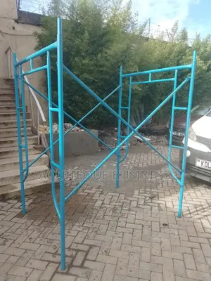 Scaffolding, Heavy Duty.