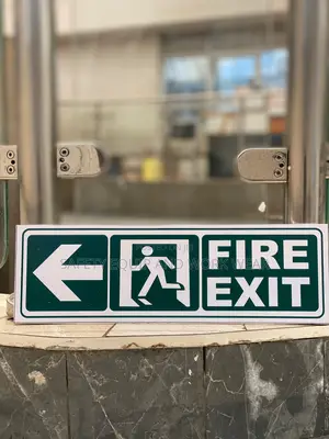 Fire Exit Sign – Multi-floor Indicator With Left Arrow Path
