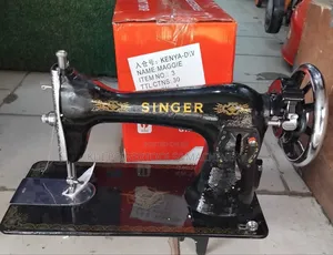 Singer Industrial Sewing Machine/ Sewing Machine