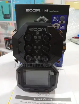Zoom H8 8-Input / 12-Track Portable Handy Recorder