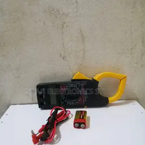 Digital Clamp Meter