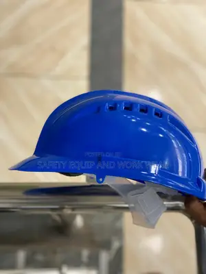 Heavy Duty Helmet – Sturdy Head Protection