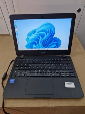 Laptop Acer TravelMate B 4GB Intel Celeron HDD 72GB