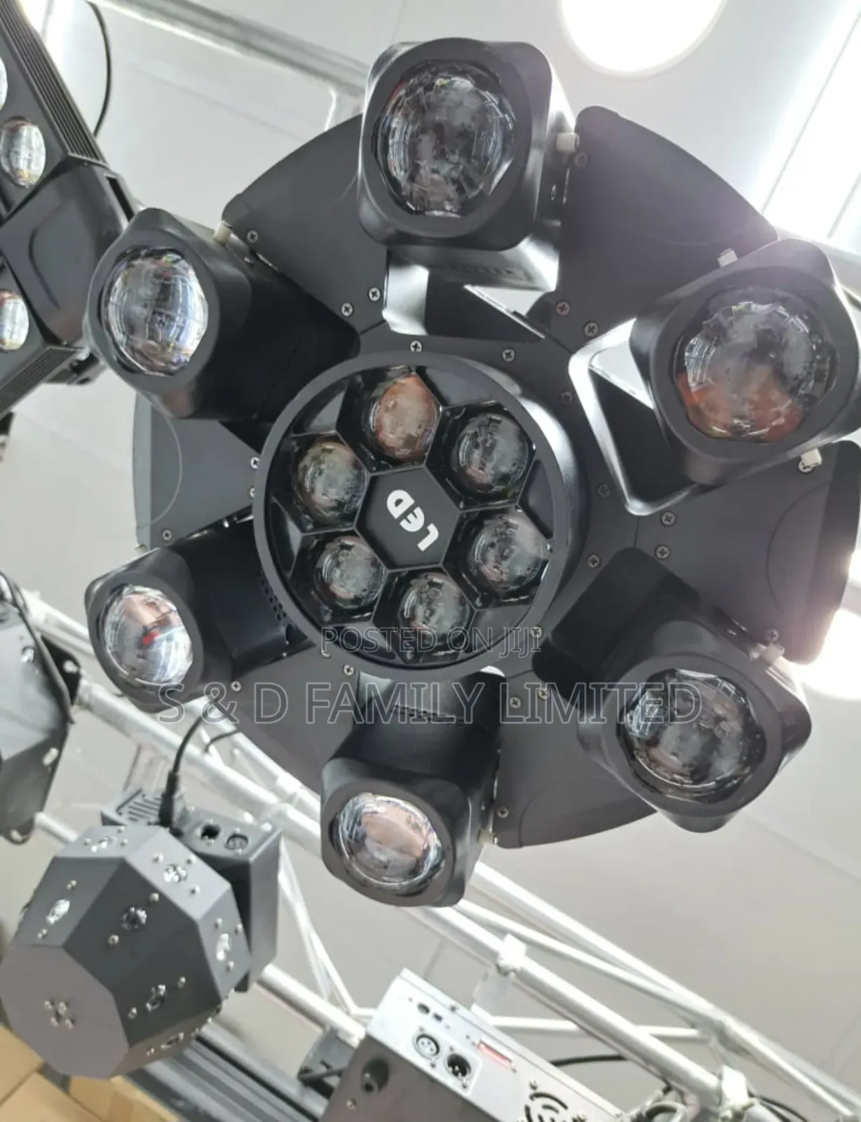 6 Arm Led Shutter Light