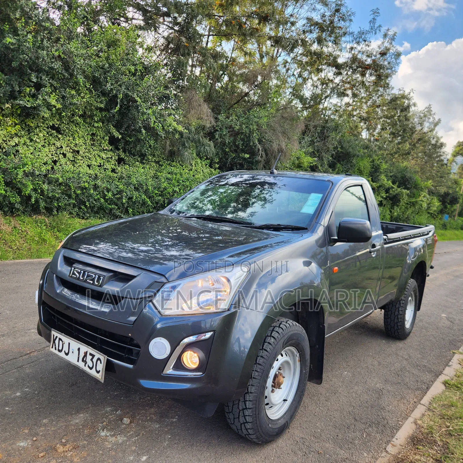 Isuzu D-MAX 2022 Gray