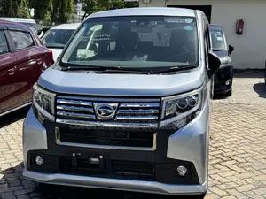 Daihatsu Move 2018 Silver